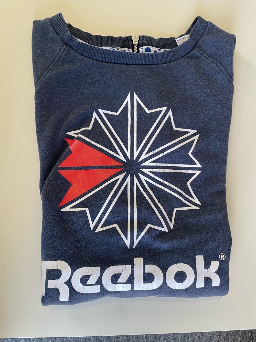 VTG Look Reebok Classic Crewneck Sweatshirt Navy Blue Size M - Picture 8 of 9